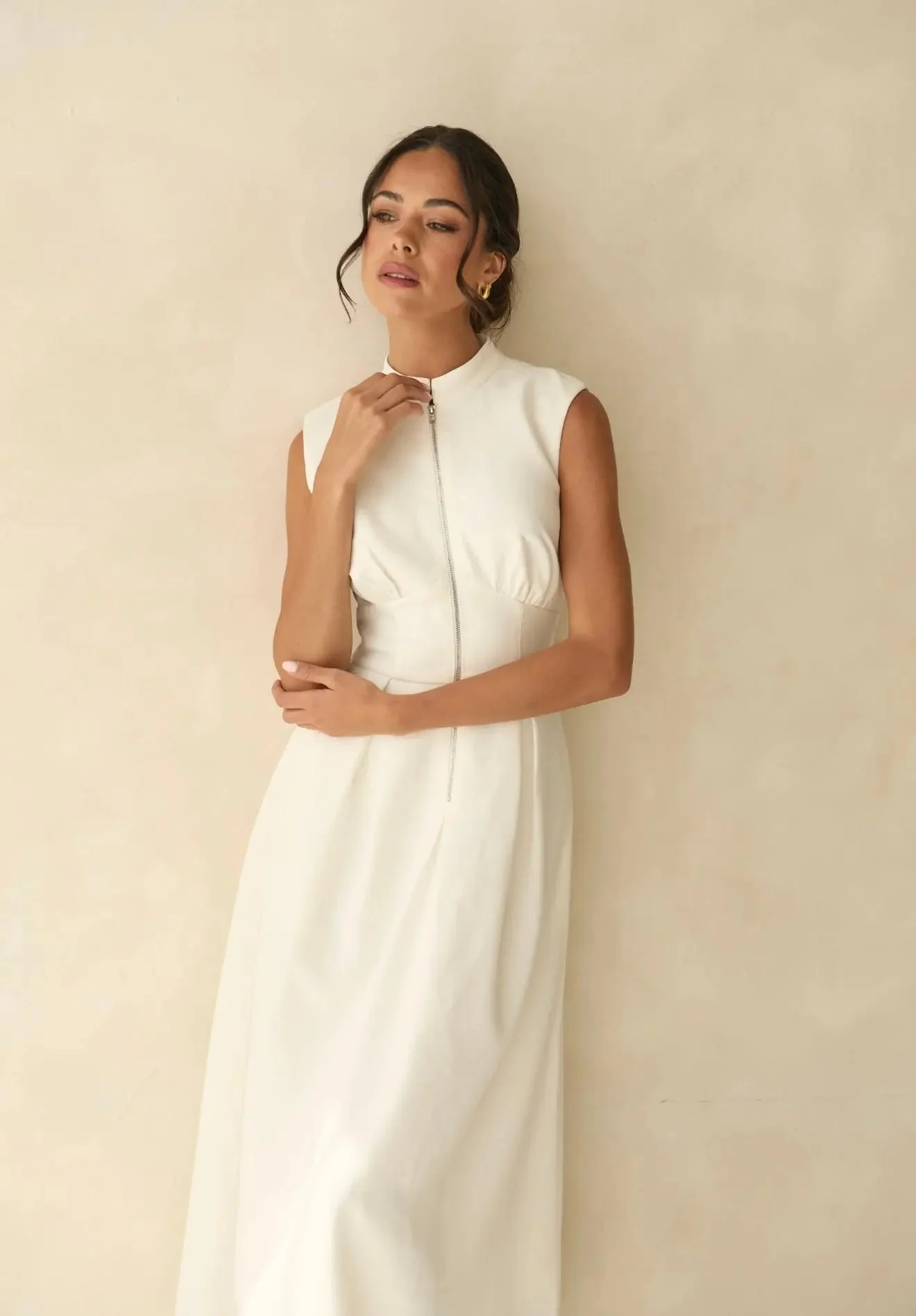 KNIGHTSBRIDGE WHITE ZIP DRESS - Image 7