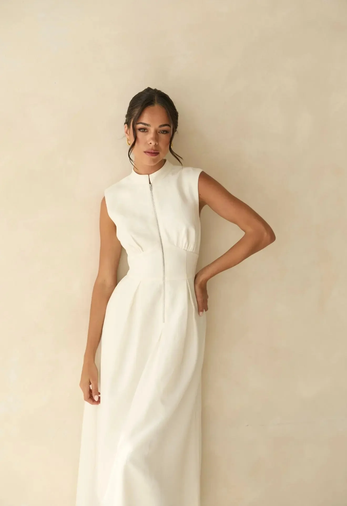 KNIGHTSBRIDGE WHITE ZIP DRESS - Image 8