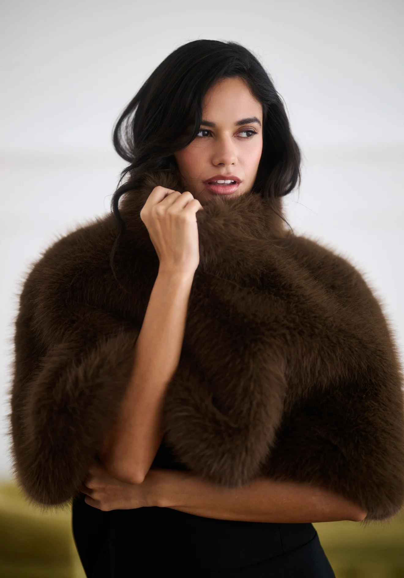 MORTIZ CAPE - Image 4