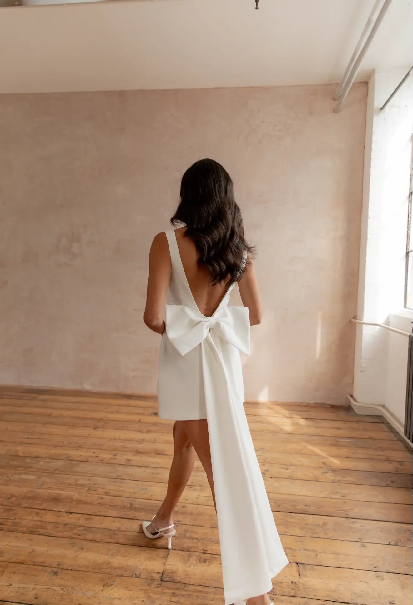 DOVE BOW DRESS WHITE - Image 17